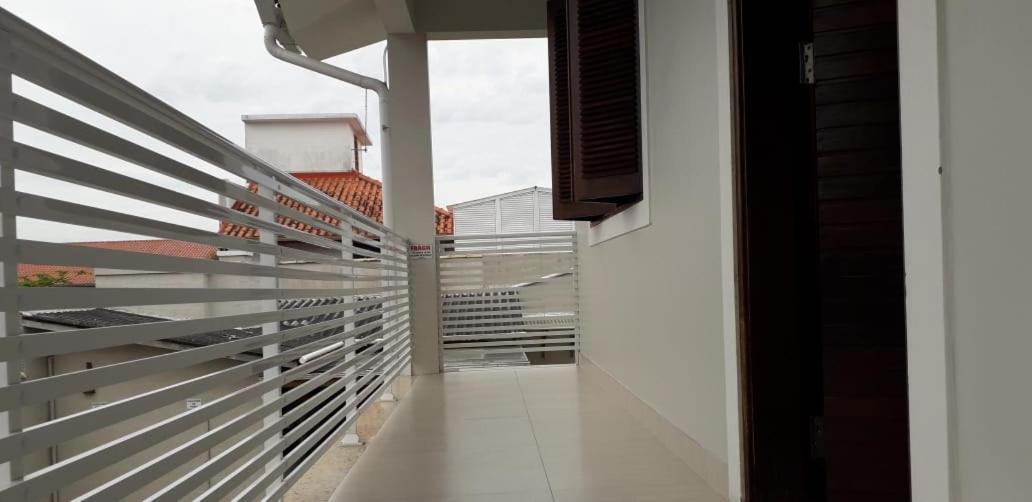 Residencial Franca Garopabaアパートメント エクステリア 写真