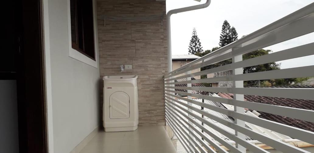 Residencial Franca Garopabaアパートメント エクステリア 写真